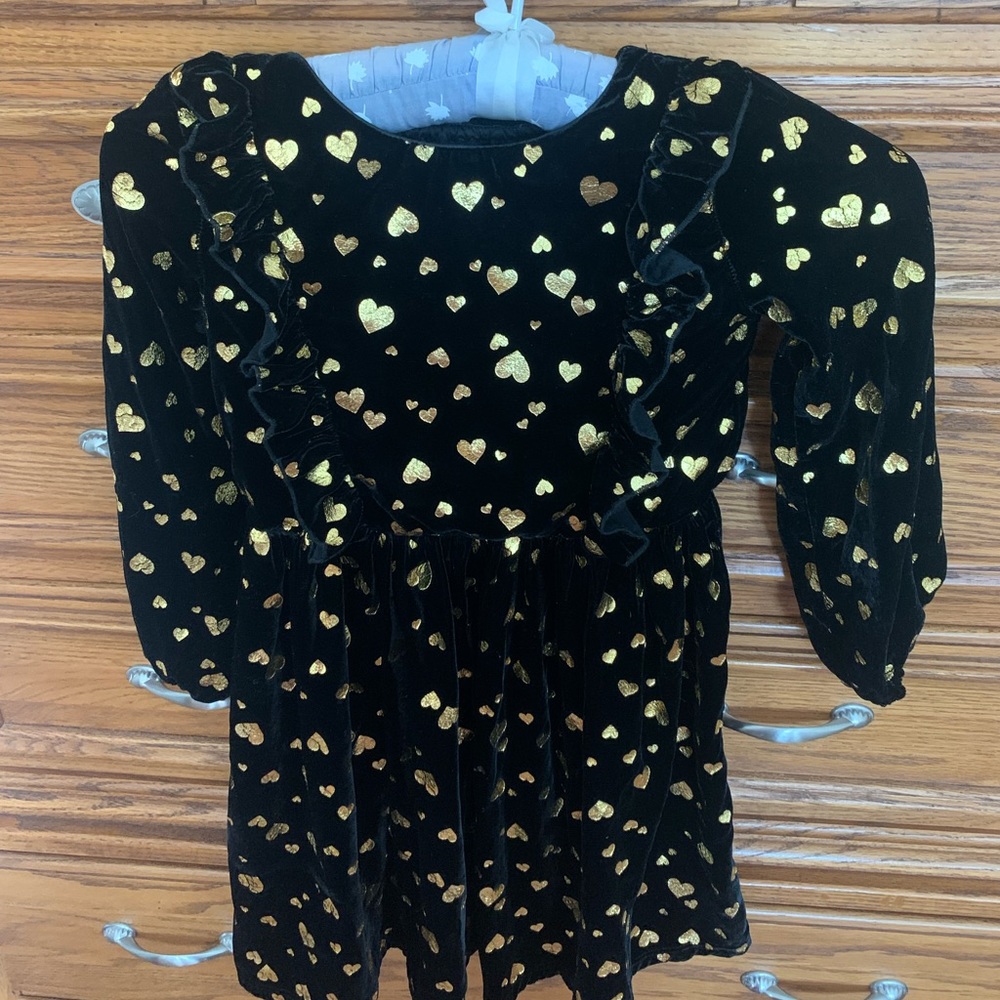 Girls velvet dress
